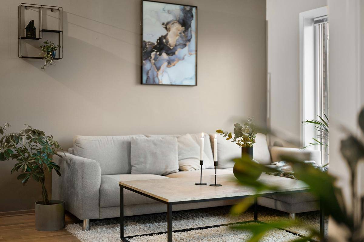 ilustrasi furnitur di ruangan (unsplash.com/Alex Tyson)