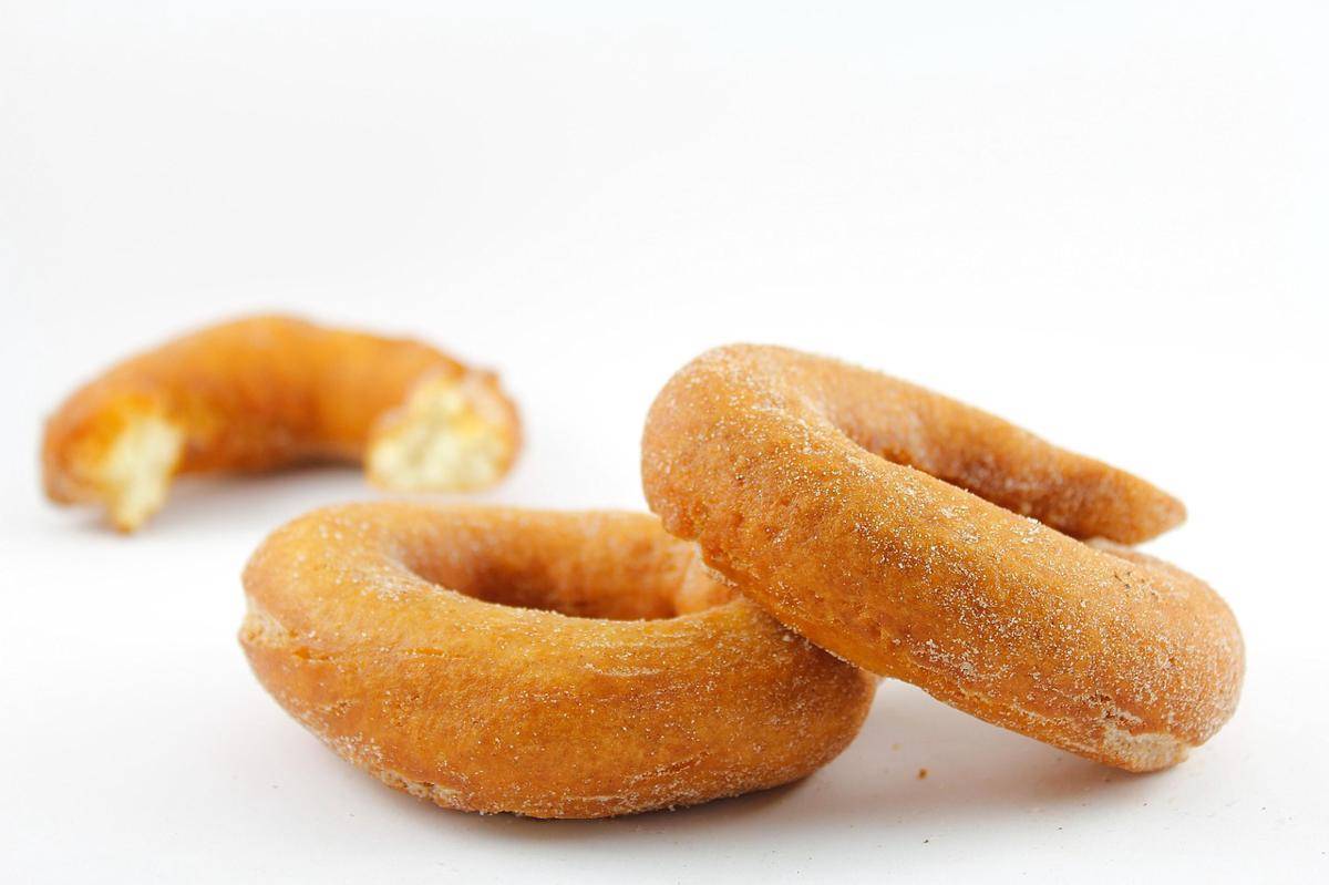 ilustrasi donat labu (pixabay.com/AdaoDG)