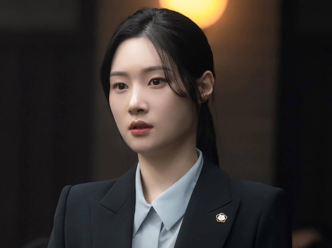 Jung Chae Yeon di drama Byeond the Bar (instagram.com/jtbcdrama)