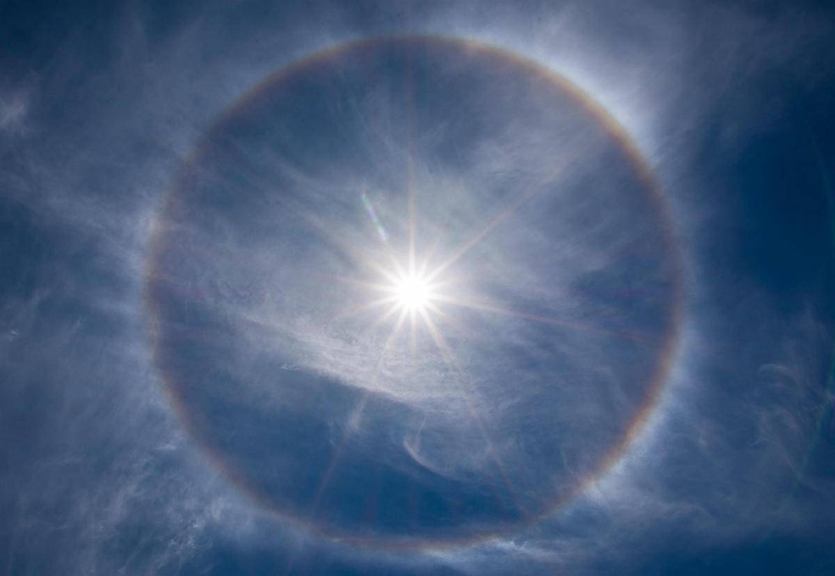 Potret halo matahari (pixabay.com/mirian357)  
