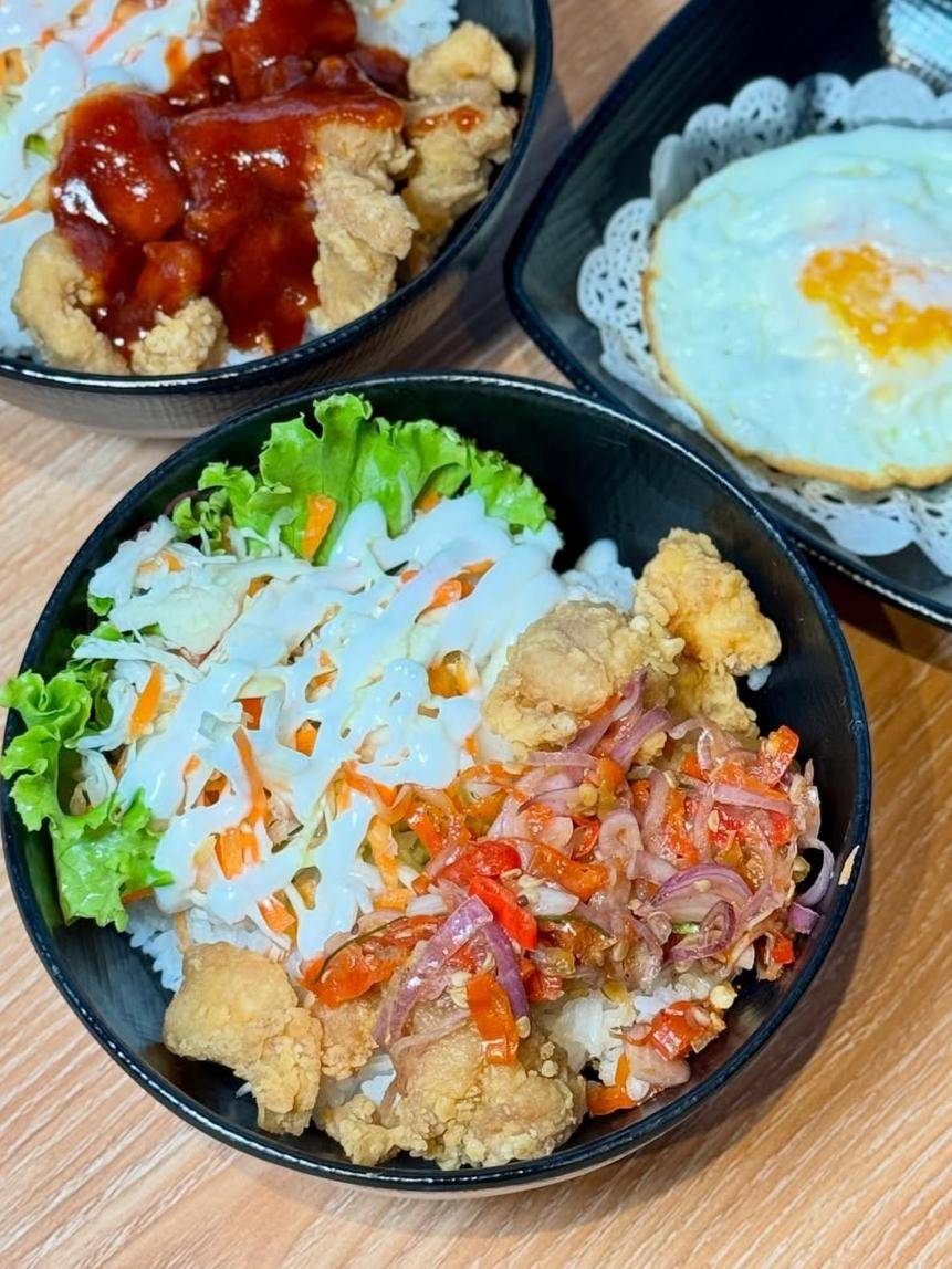 ilustrasi rice bowl sambal matah 