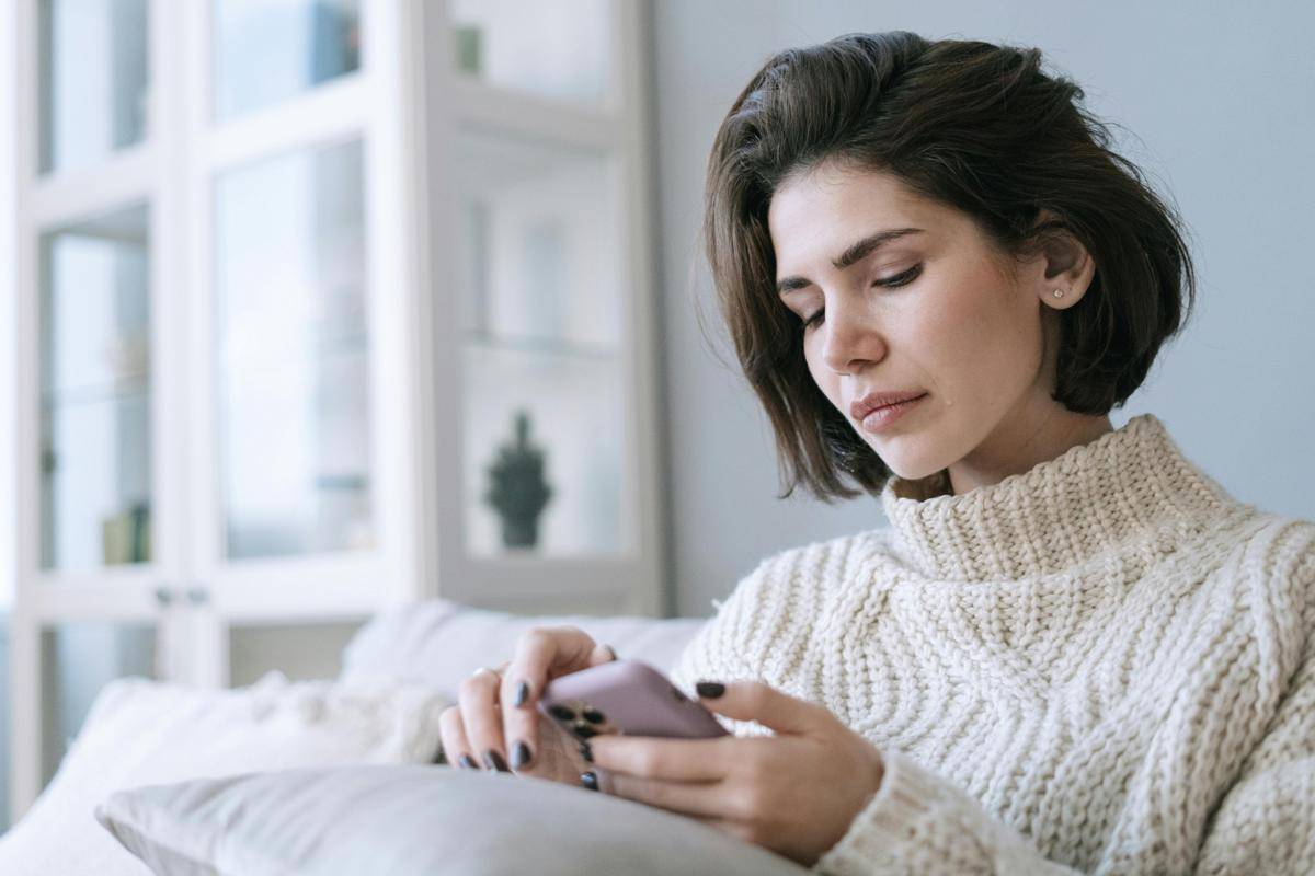 potret merasa bersalah (pexels.com/Ivan Samkov)