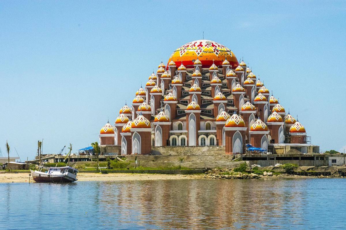 potret Masjid 99 Kubah Makassar (pixabay.com/AYW01) 