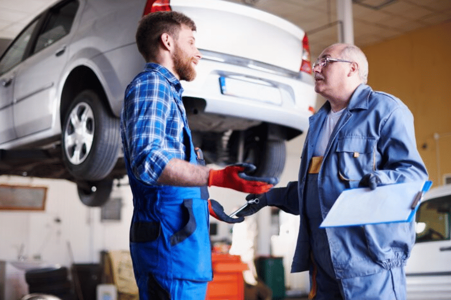 ilustrasi bengkel resmi mobil