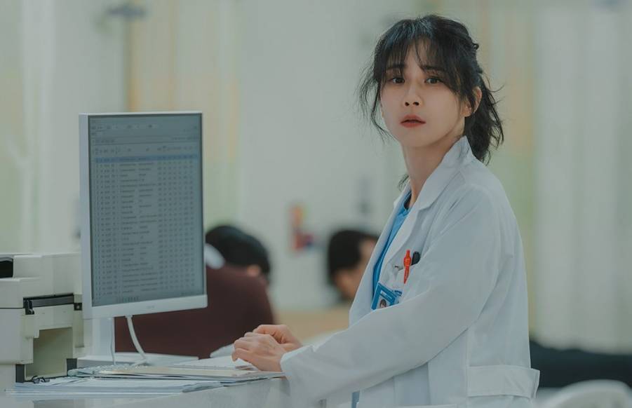 Cuplikan drama Korea Mary Kills People (dok. MBC/Mary Kills People)