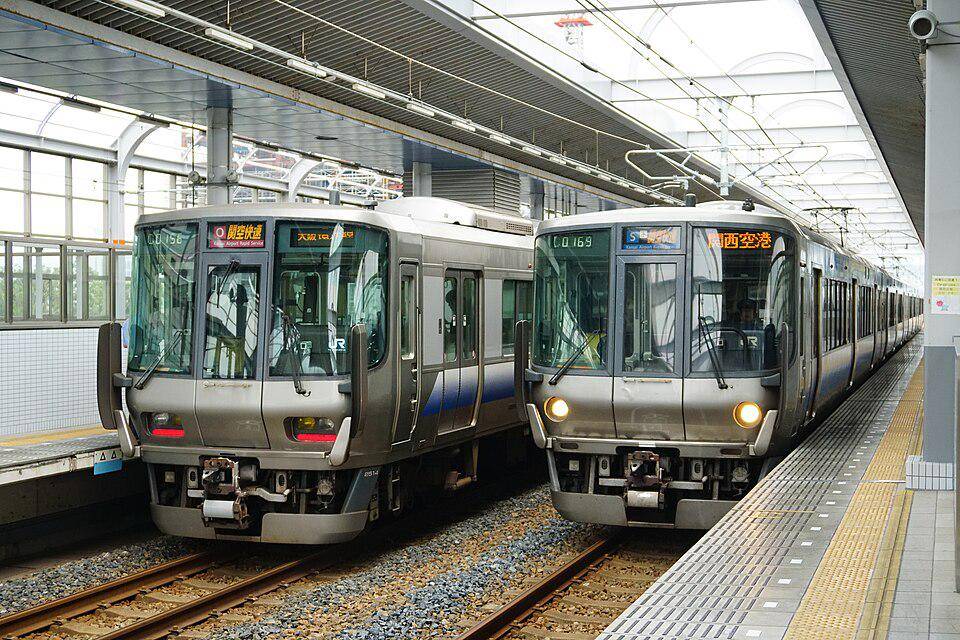 Potret Kansai Airport Rapid Service (commons.wikimedia.org/Hirnonoyama)