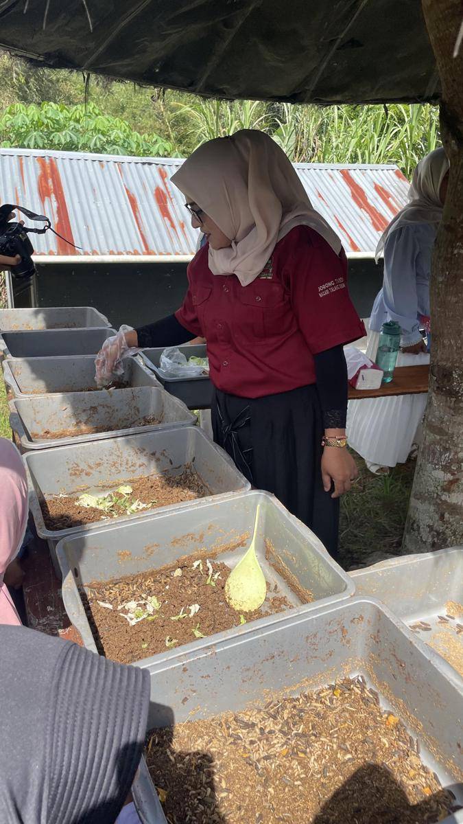Kegiatan di Rumah Pintar Kampung Berseri Astra (KBA) Jorong Tabek, Kecamatan Hiliran Gumanti, Talang Babungo, Kabupaten Solok, Sumatra Barat