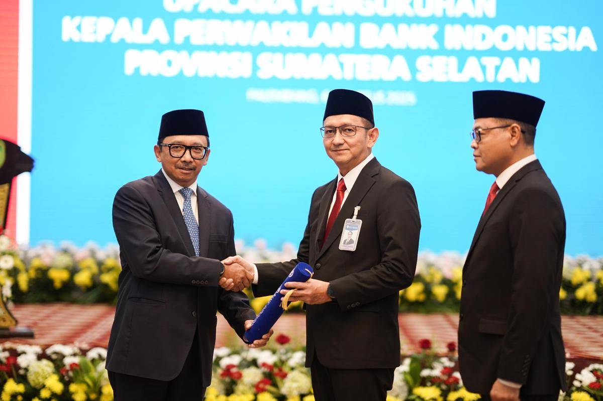 Kepala BI Sumsel Bambang Pramono - tengah (Dok. BI Sumsel Untuk IDN Times)