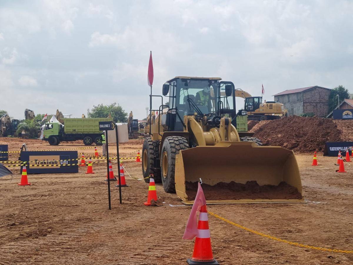 PT Trakindo Utama menggelar kompetisi bagi Operator Alat Berat untuk wakili Indonesia dalam kompetisi tingkat dunia (IDN Times/Rangga Erfizal)