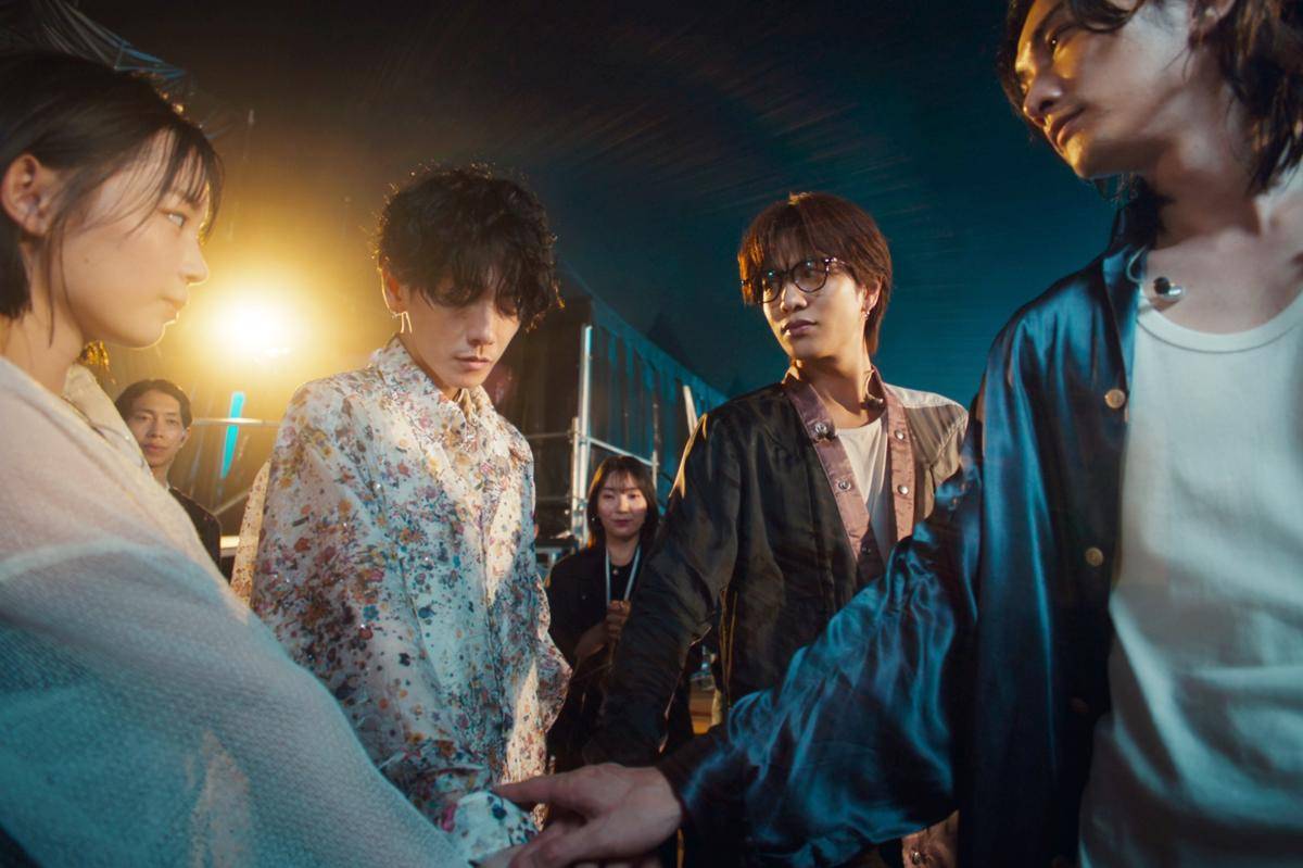 Still cut drama Jepang Glass Heart