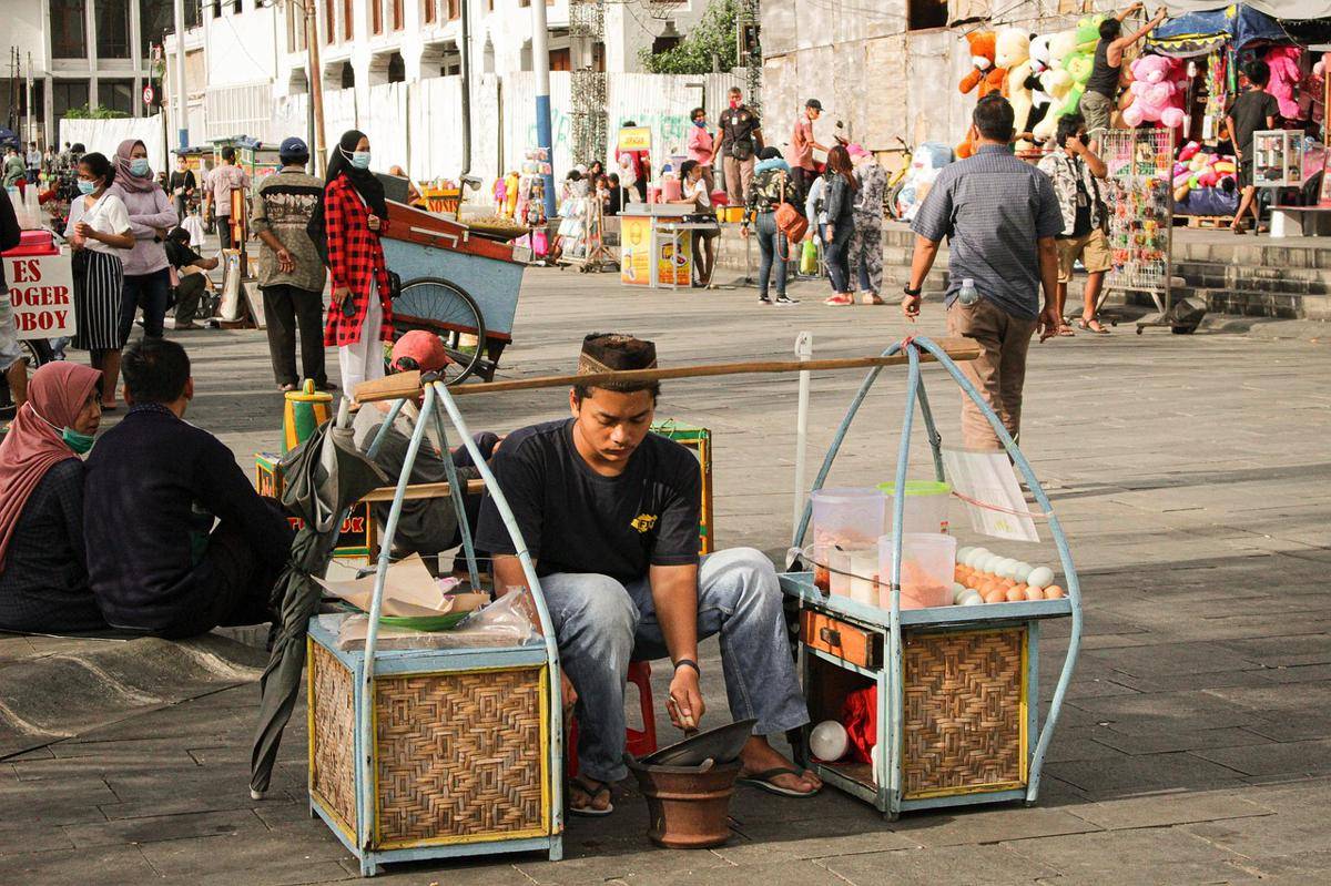 ilustrasi penjaja kerak telor (pixabay.com/ tresiahoban3)