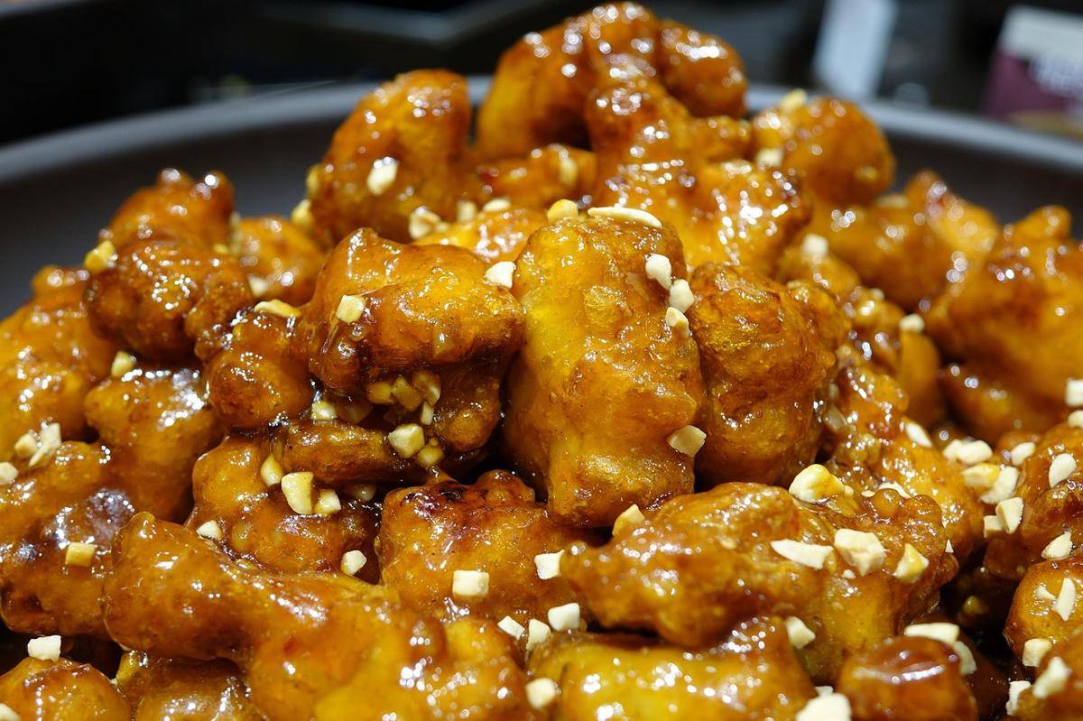 ilustrasi ayam goreng tepung saus lada hitam (pixabay.com/kps7942)