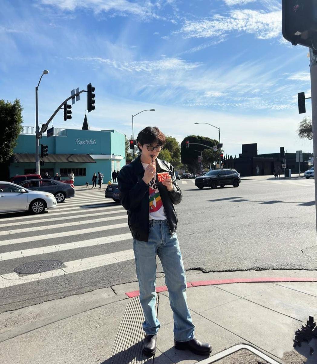 Suho EXO (instagram.com/kimjuncotton)