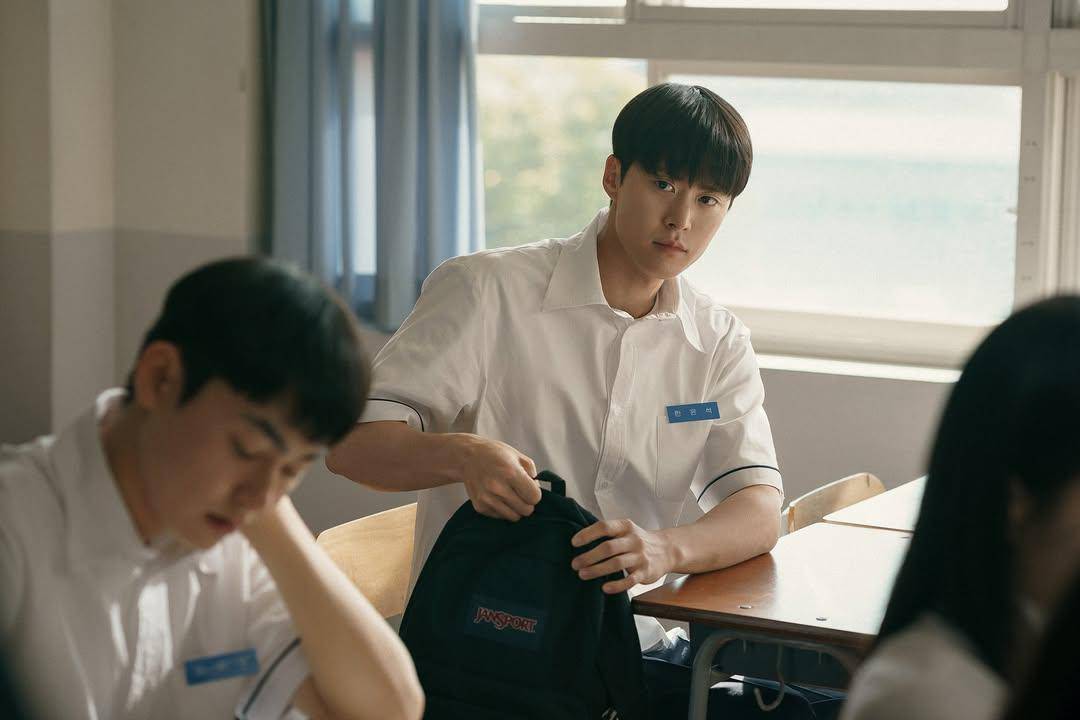 Still cut Love Untangled (Instagram.com/netflixkr)