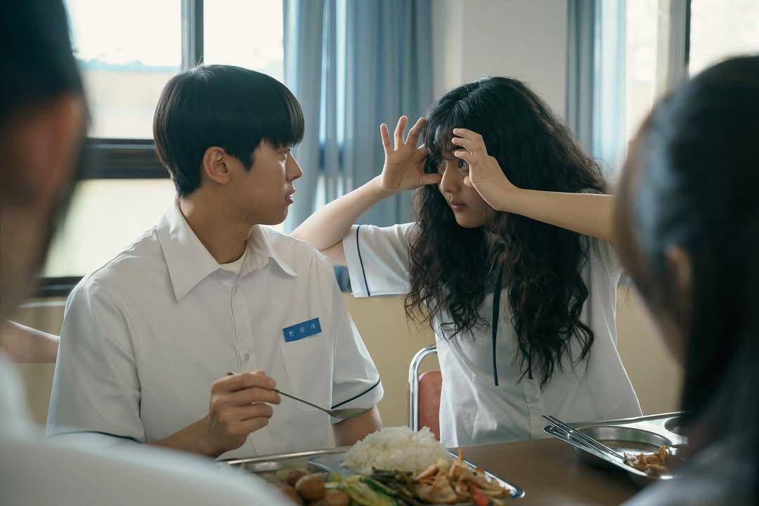 Still cut Love Untangled (Instagram.com/netflixkr)