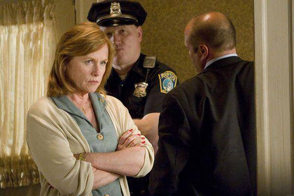 Amy Madigan dalam film Gone Baby Gone. (dok. Miramax Films/Gone Baby Gone)