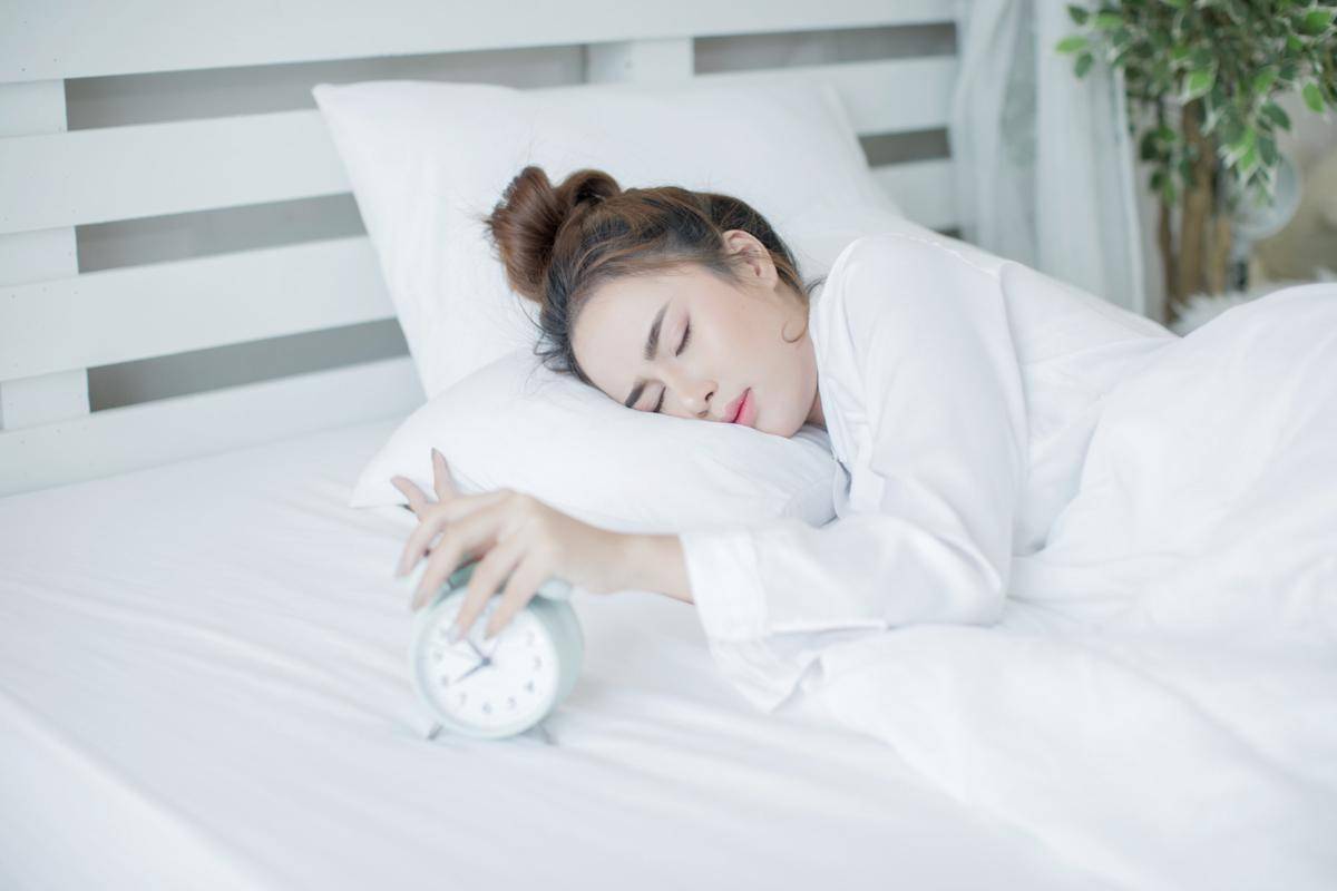 Kebiasaan Sepele yang Ternyata Ampuh Mengurangi Pikiran Negatif (Freepik.com/ jcomp)