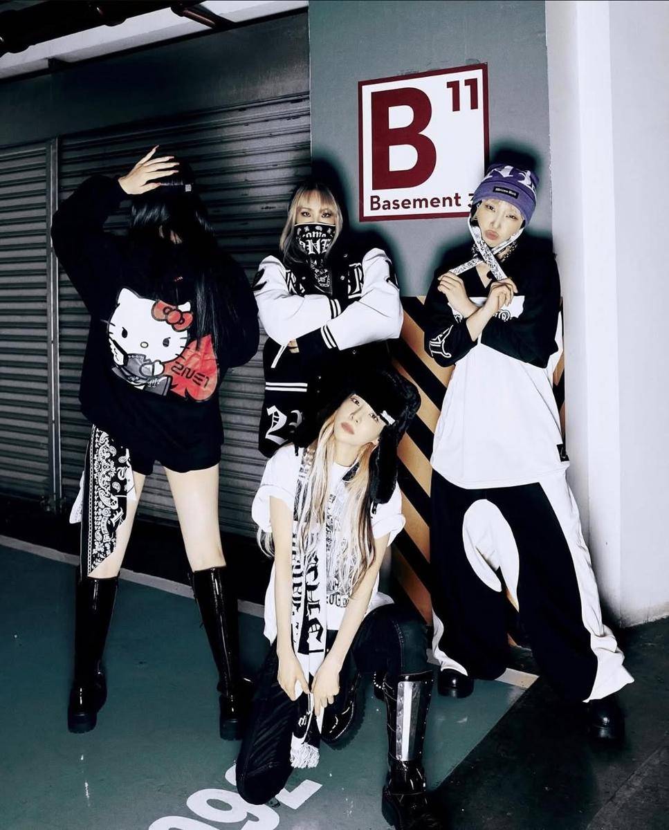 potret 2NE1