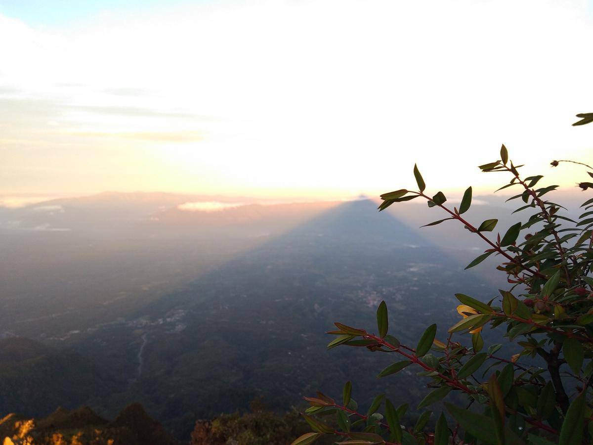 potret Gunung Burni Telong 