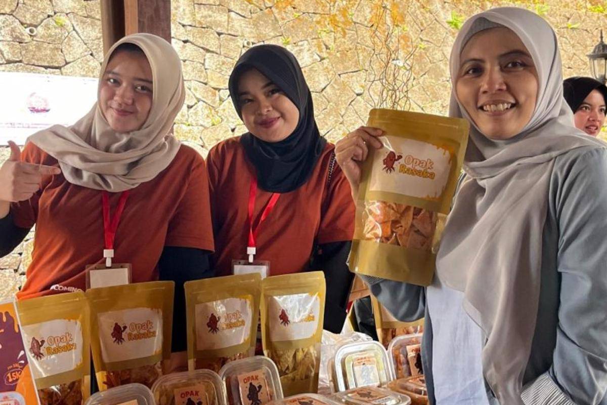 Opak Rosaka: Dari camilan jadul ke startup hits, raih penghargaan nasional. (umy.ac.id)