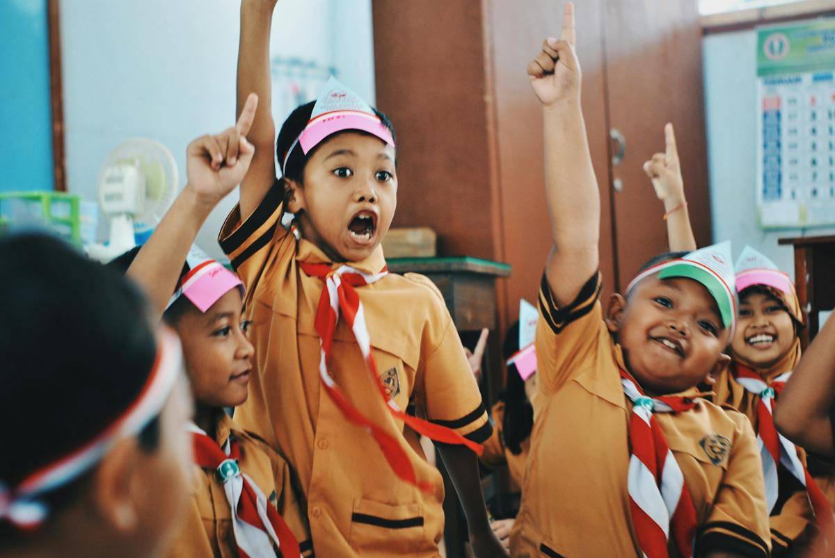 ilustrasi kegiatan cerdas cermat (unsplash.com/Husniati Salma)