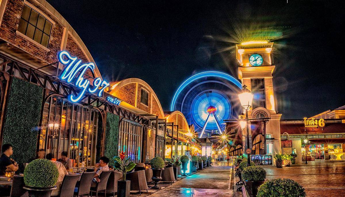 Asiatique The Riverfront