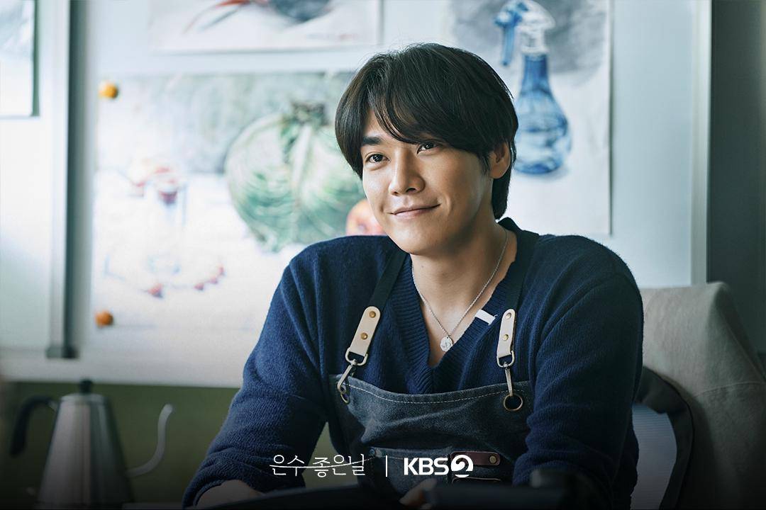 potret Kim Young Kwang di drama Korea Walking On Thin Ice (dok. KBS)