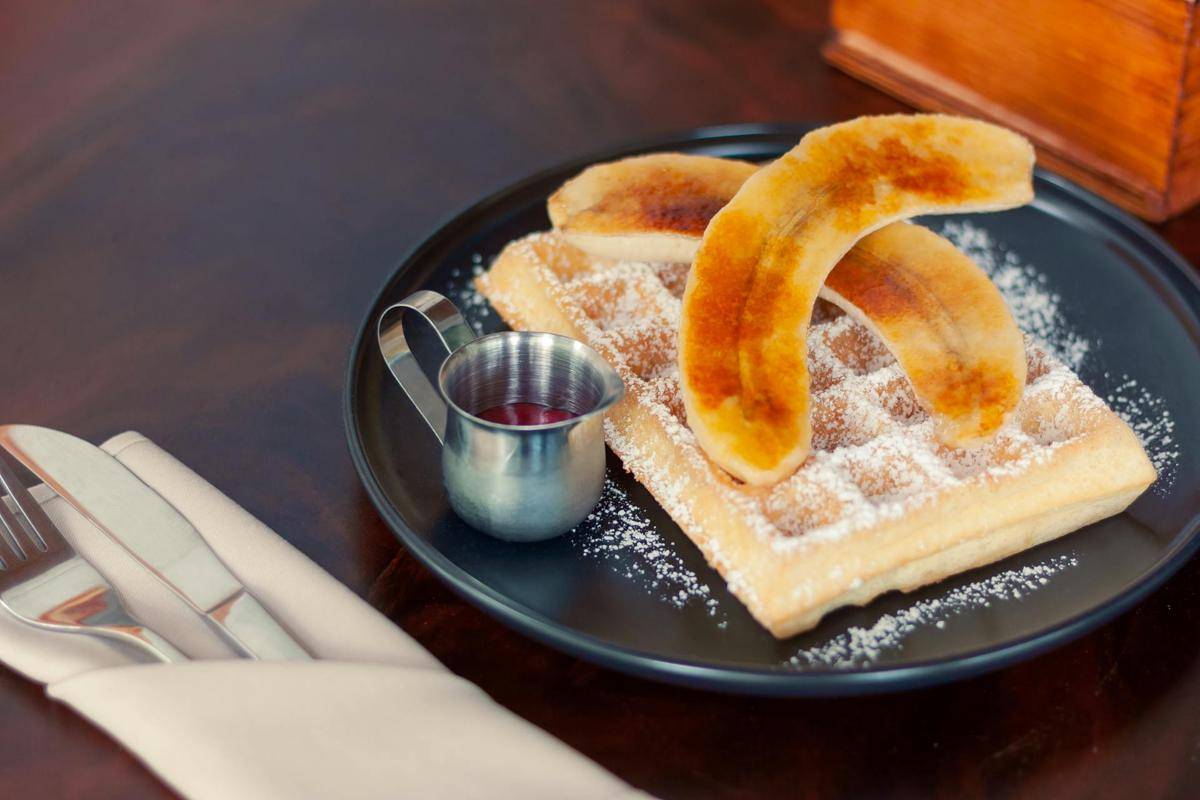 ilustrasi waffle pisang