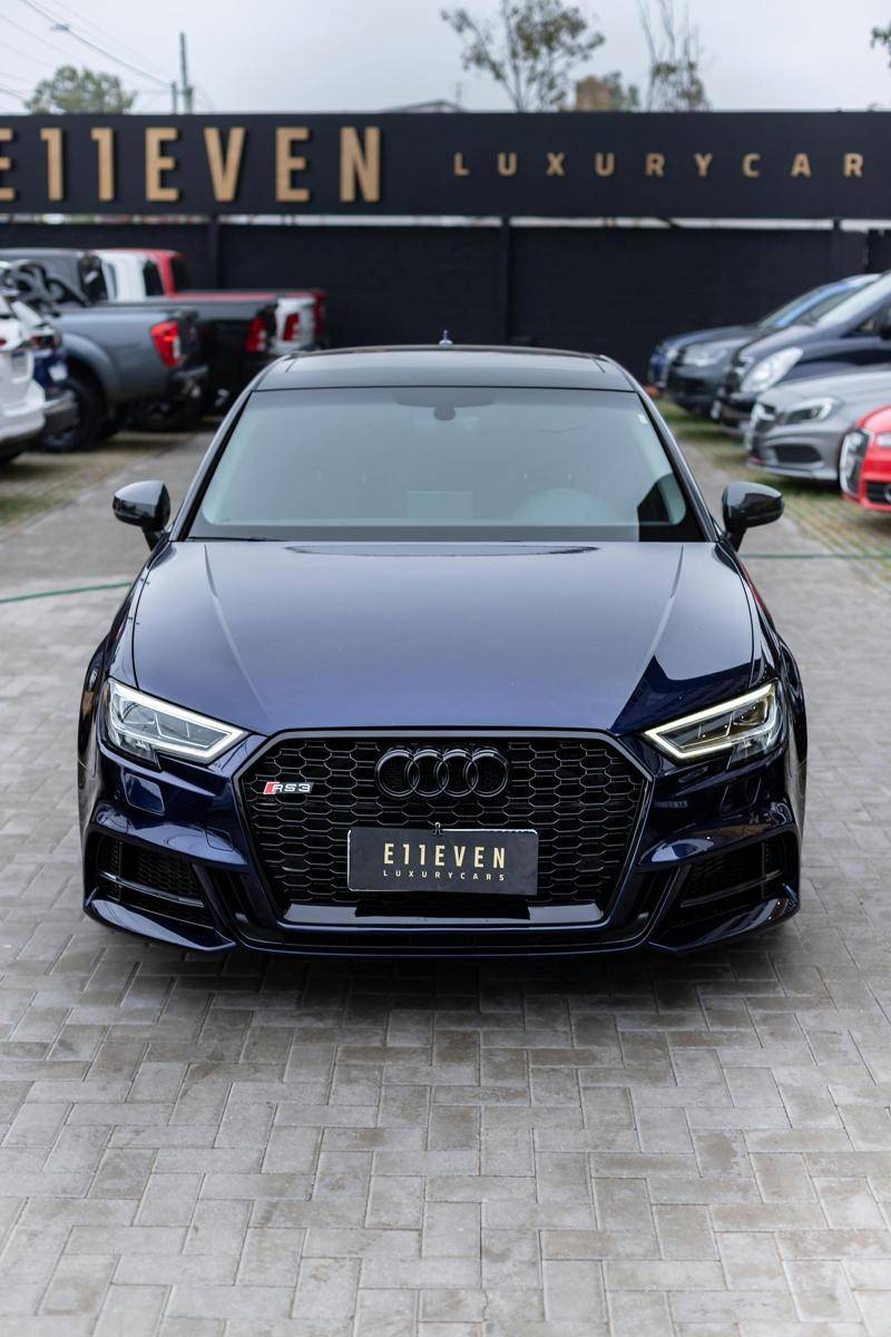 Rental Mobil Wilayah Jaksel (pexels.com/Sofía Nuñez)