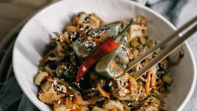 tumis jamur tiram (pexels.com/Taryn Elliott)