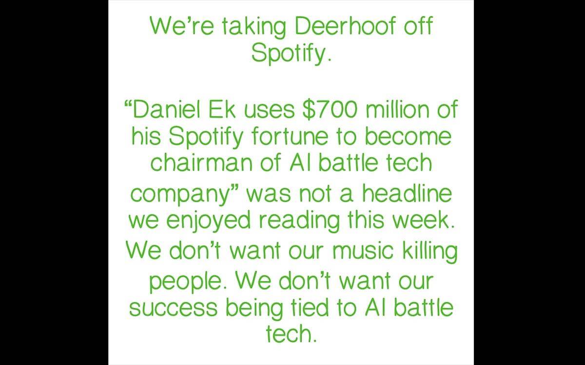 Deerhoof menarik musiknya dari Spotify