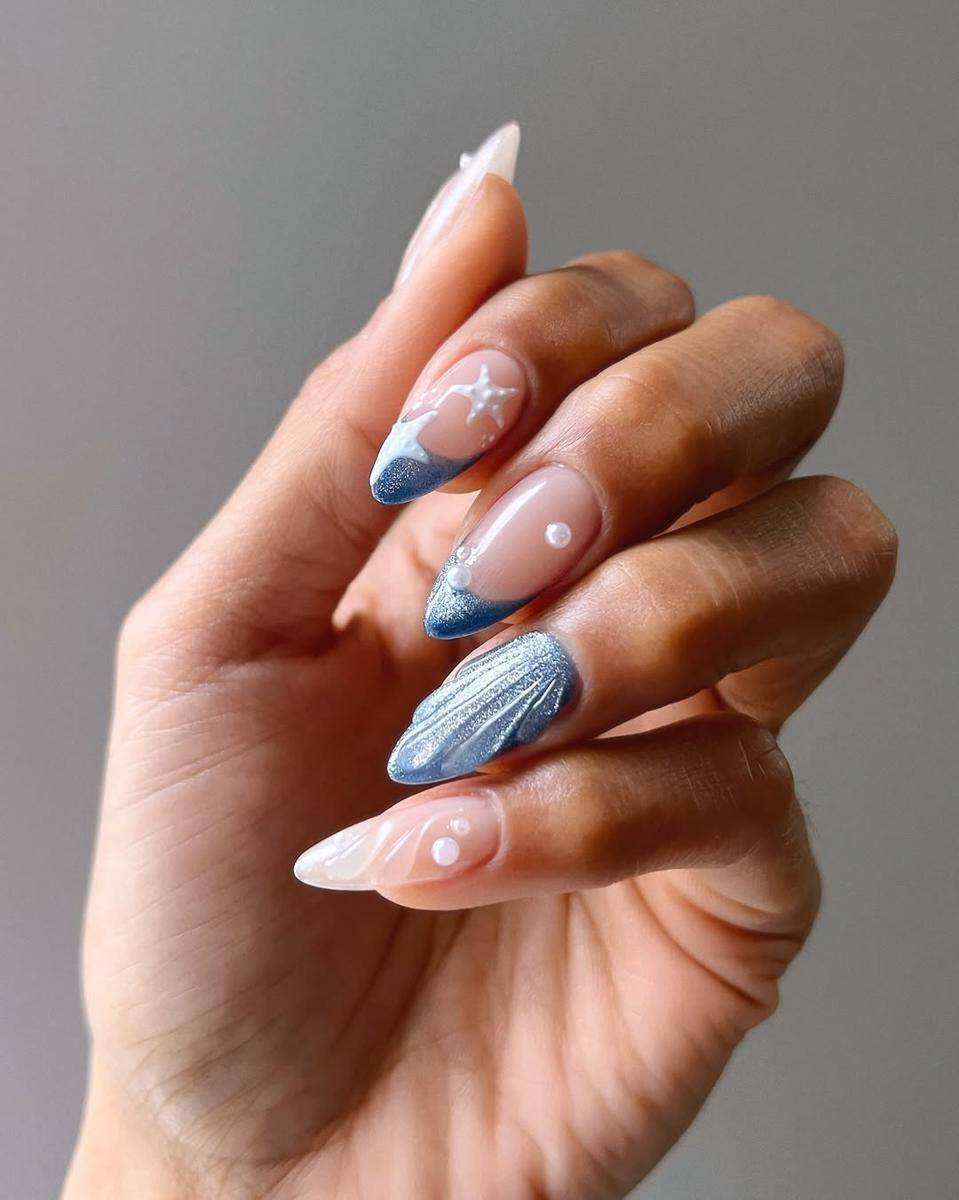 Inspirasi nail art bertema coastal (instagram.com/overglowedit)
