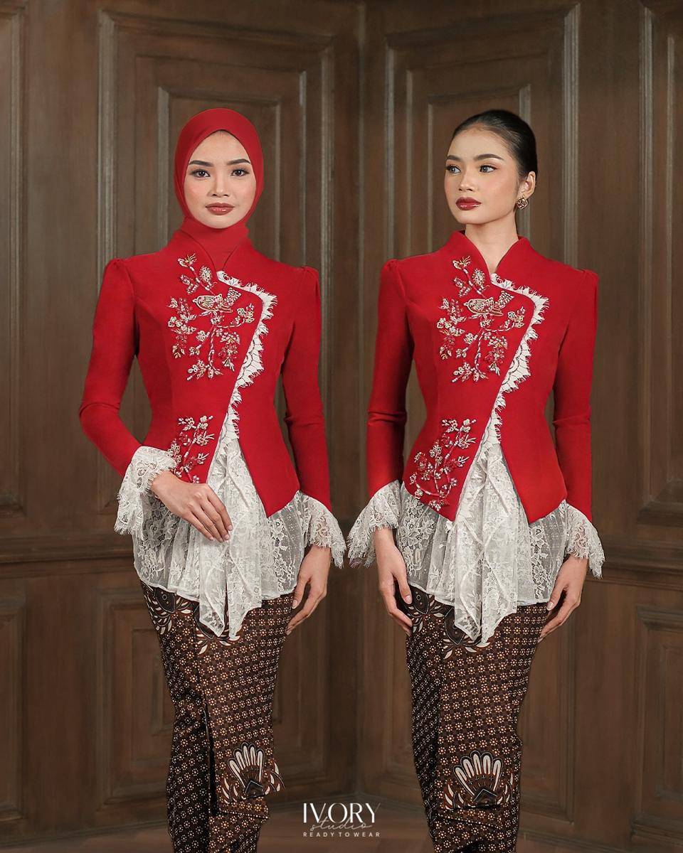 Kebaya tema kemerdekaan (instagram.com/ivory.studiortw)