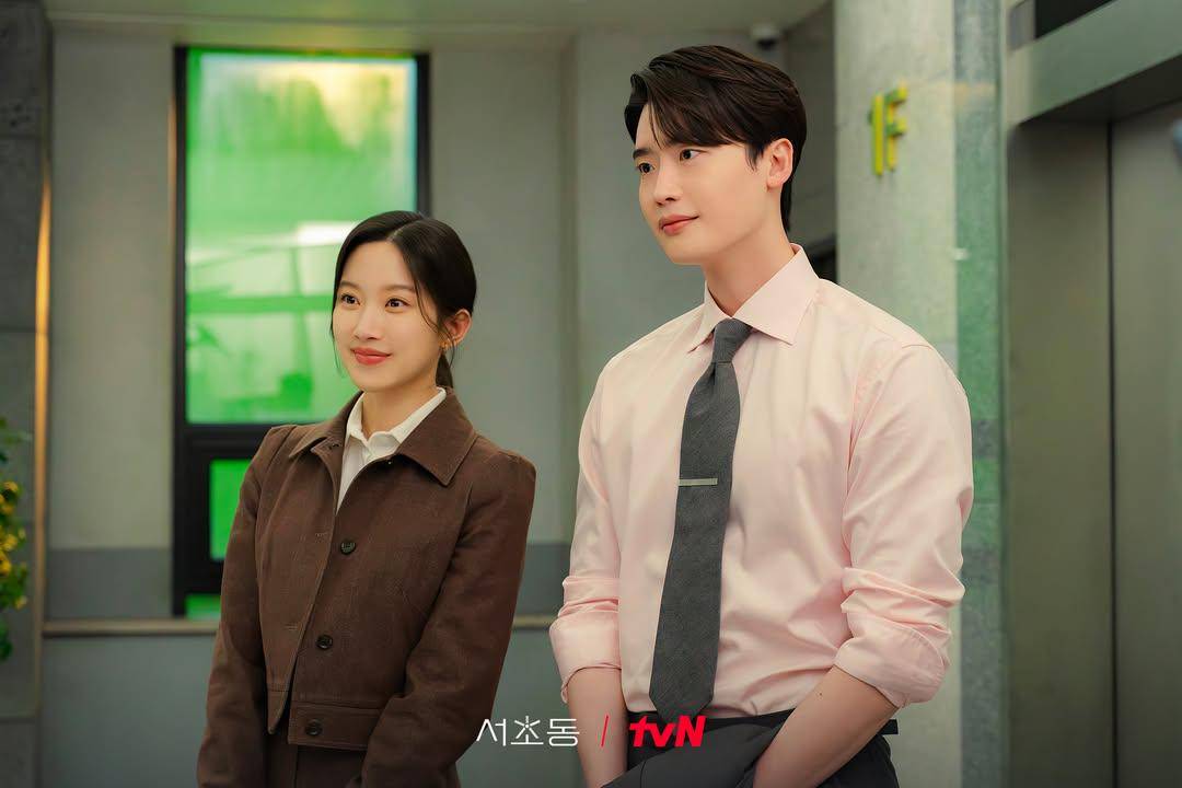 Lee Jong Suk dan Moon Ga Young di Law and the City (instagram.com/tvn_drama)