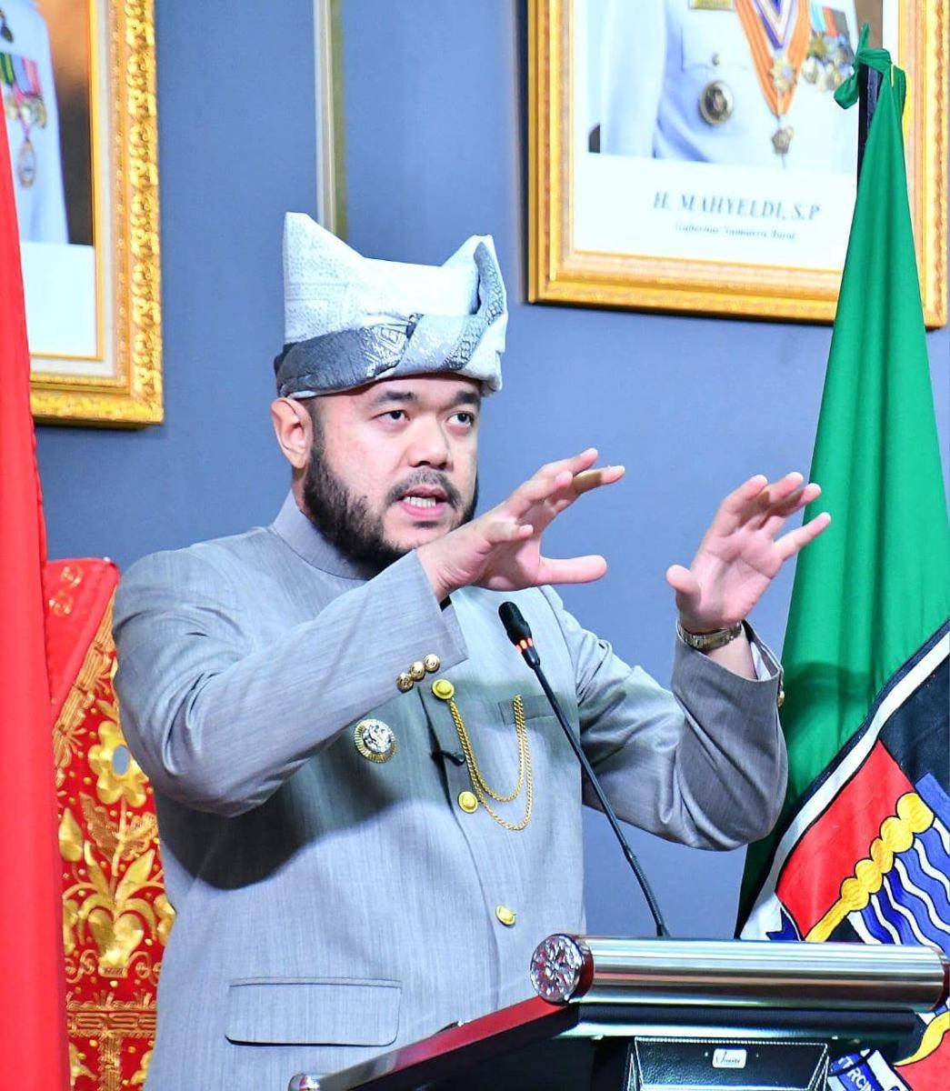 Wali Kota Padang, Fadli Amran memberikan sambutan saat sidang paripurna HJK Padang ke-356 (Foto: Diskominfo Padang)