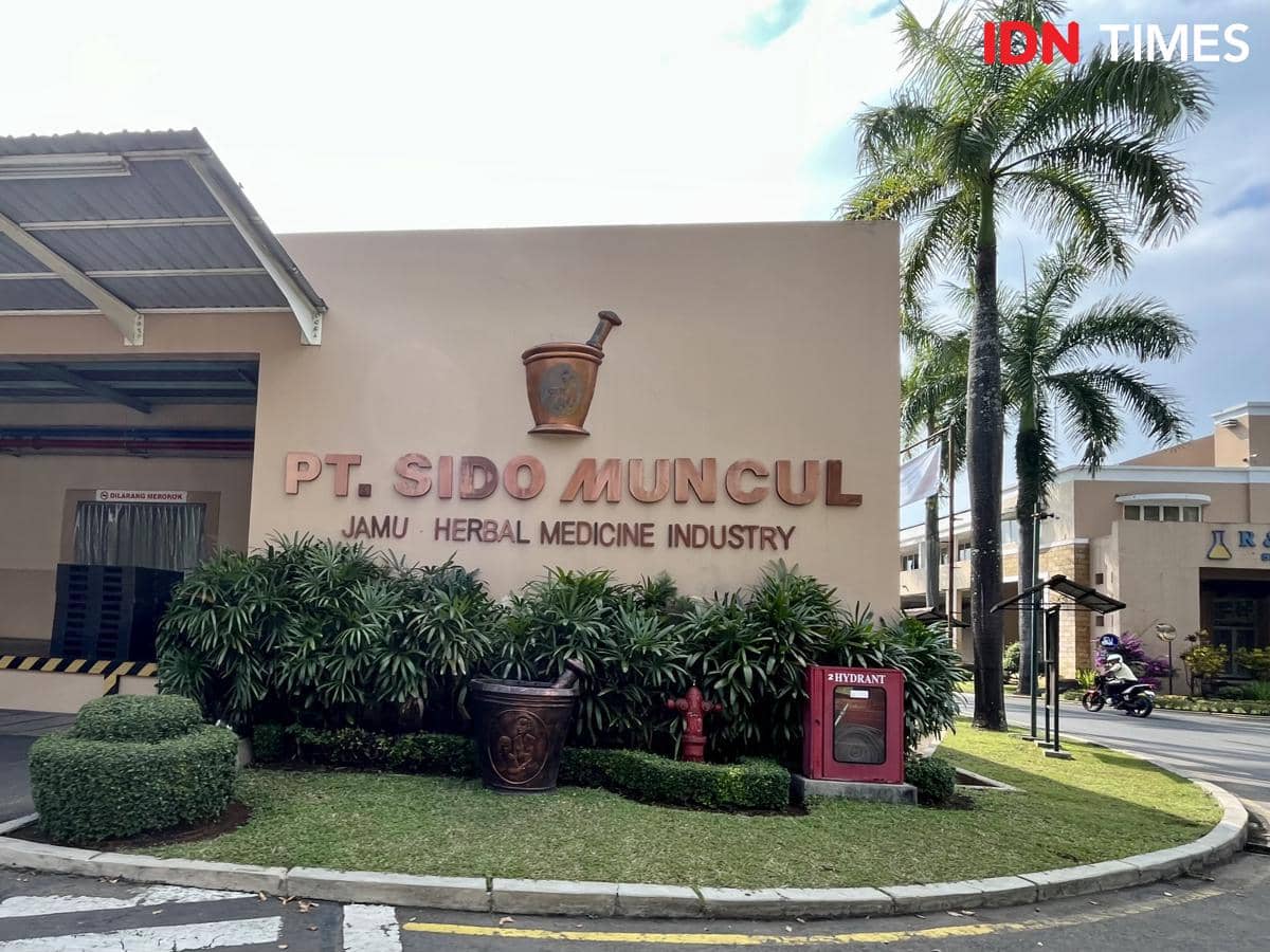 PT Industri Jamu dan Farmasi Sido Muncul Tbk di Kabupaten Semarang. (IDN Times/Dhana Kencana)