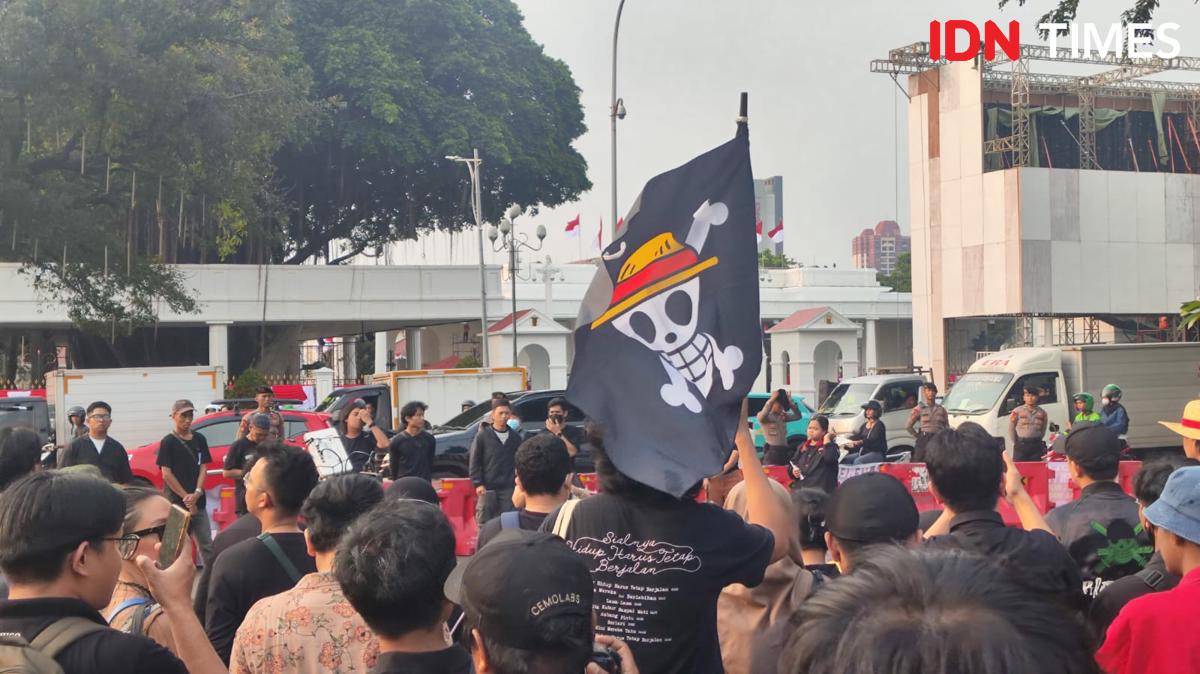 Aksi Kamisan Bendera One Piece