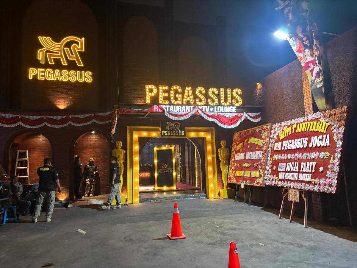 Pegassus Club KTV Resto di Jalan Magelang. (IDN Times/Herlambang Jati Kusumo)