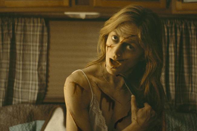 adegan dalam film The Dark and the Wicked. (dok. RLJE Films/The Dark and the Wicked)