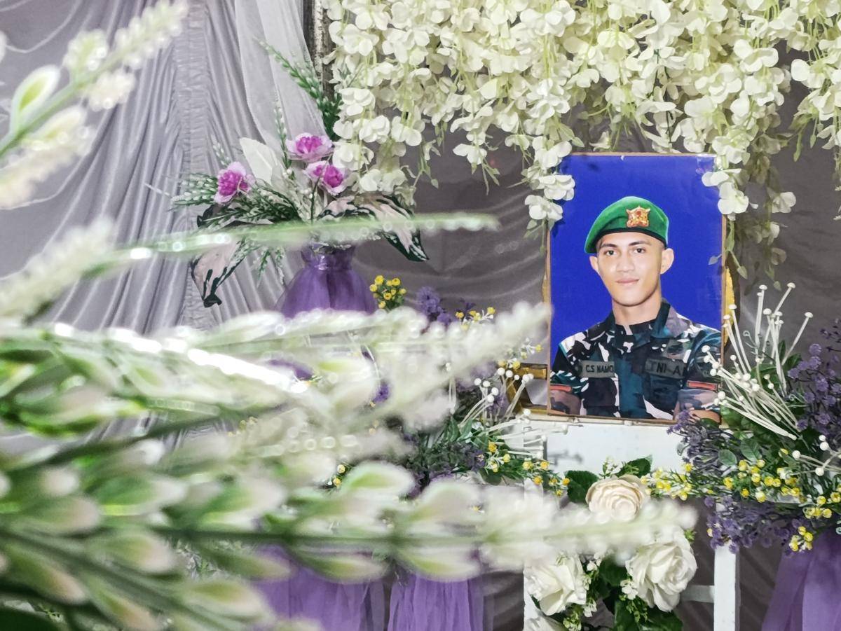 Potret Prada Lucky di rumah duka. (IDN Times/Putra Bali Mula)