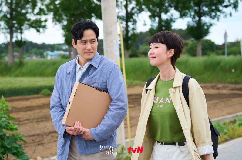 Park Hae Joon dan Yum Jung Ah di drama Love, Take Two (Dok. tvN/Love Take Two)