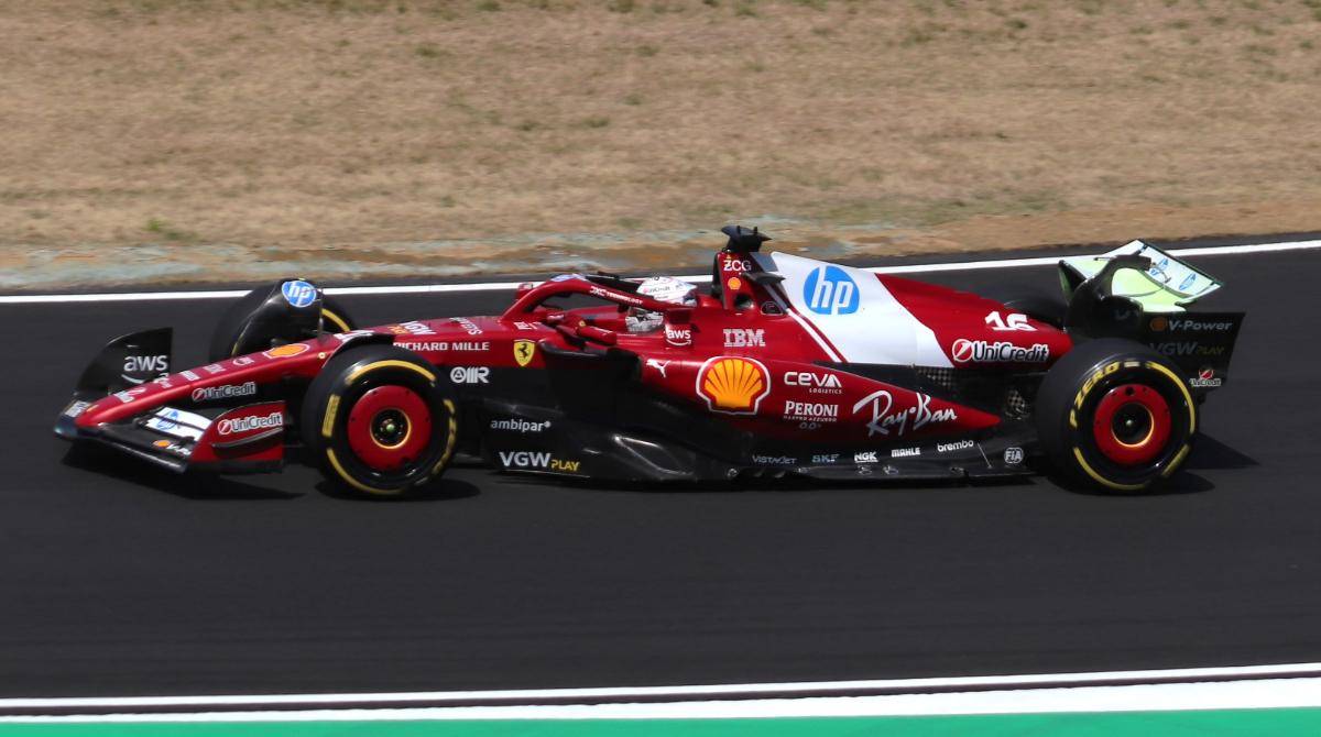 Charles Leclerc membalap di GP Jepang 2025