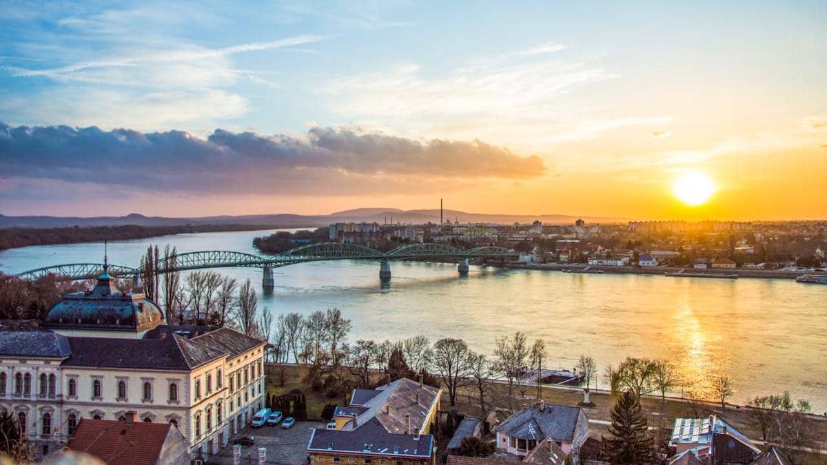 ilustrasi negara Hungaria (pexels.com/Geri Art)