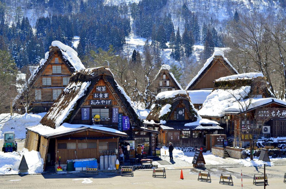 Shirakawa-go, Jepang (unsplash.com/Laurentiu Morariu)
