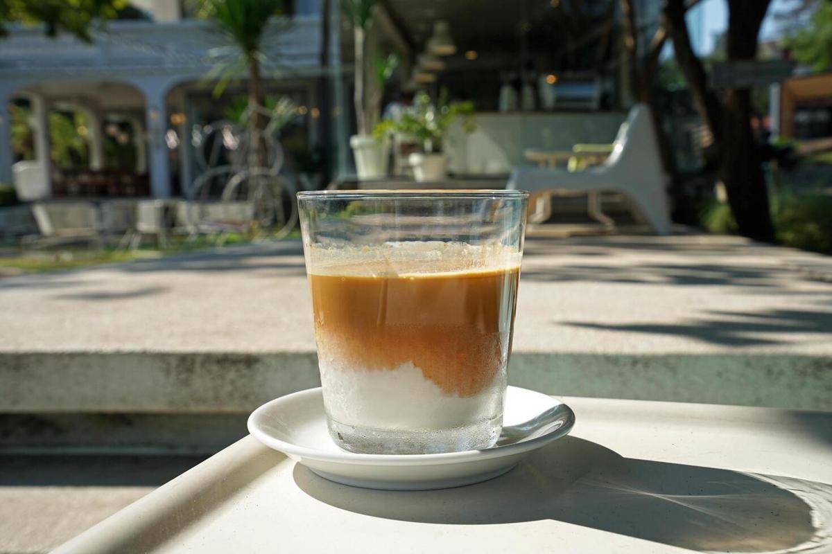ilustrasi kopi susu