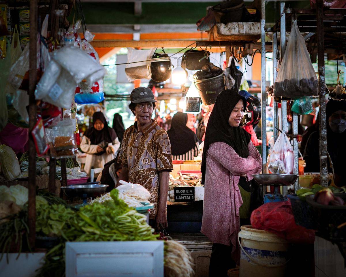 Ilustrasi daya beli masyarakat di pasar menurun. (Pexels.com / Rendy Yansah) 