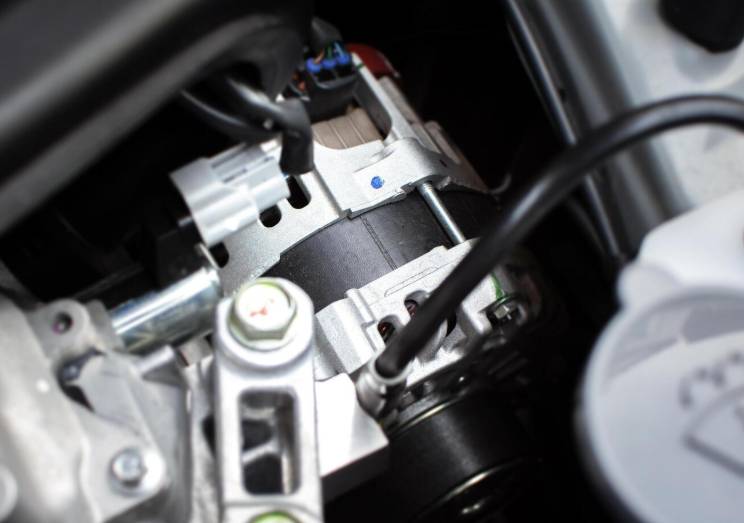illustrasi alternator mobil