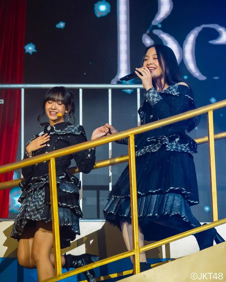Bernadya dan JKT48 (instagram.com/jkt48)