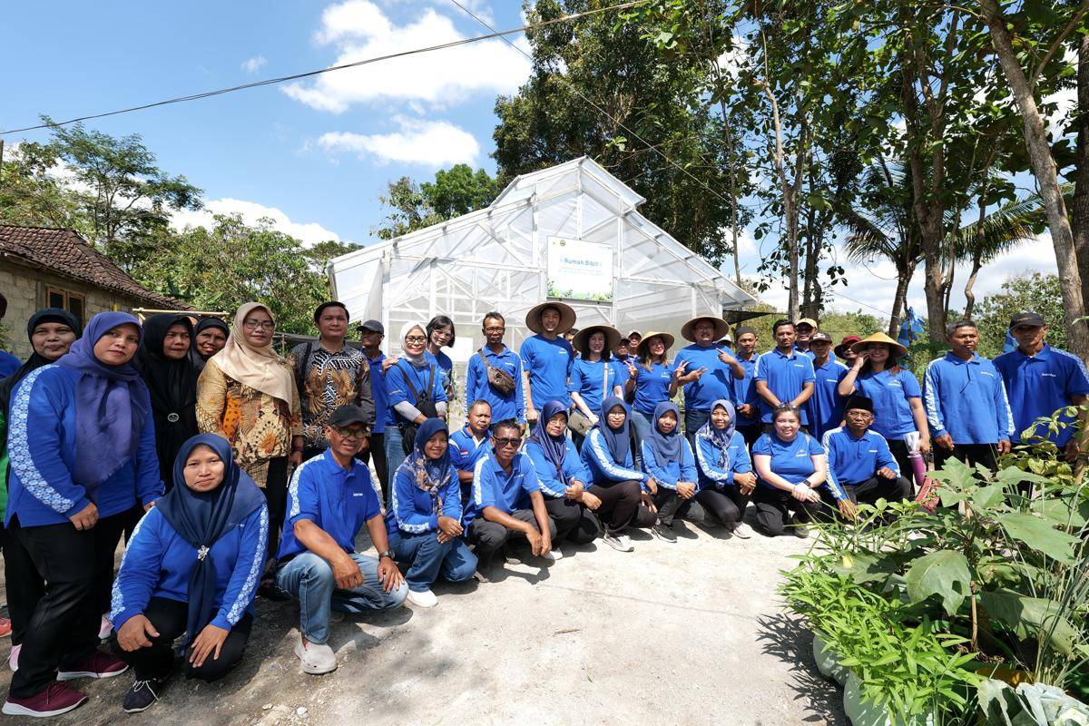 Foto 4 - BCA Dorong Penghematan Belanja Rumah Tangga Lewat Program “Rumah Pangan Hidup” di Goa Pindul.JPG