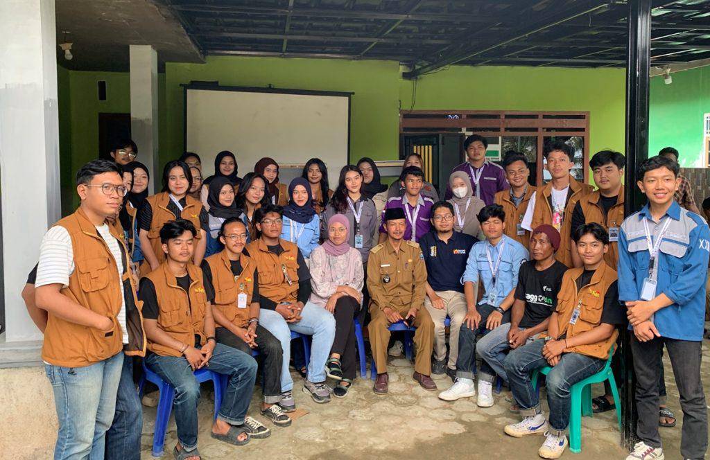 Tim Kuliah Kerja Nyata (KKN) Program Desa Binaan Institut Teknologi Sumatera (Itera) Gelar Pelatihan Budidaya Maggot di Desa Purwodadi Dalam, Kecamatan Tanjung Sari